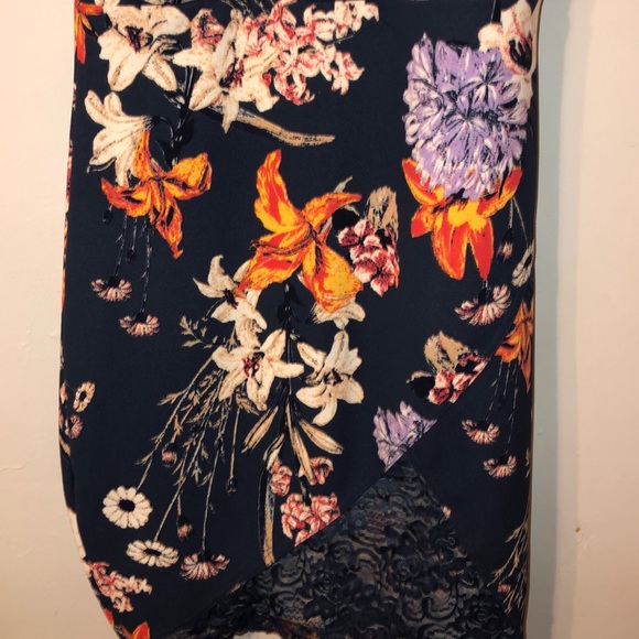 Floral Blue Bodycon Dress - Picture 3 of 6